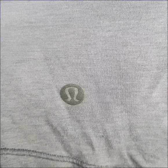 Lululemon Turtleneck Top Tee Shirt Long Sleeve Tie Back Lavender High Neck 6 -8 - Picture 4 of 4